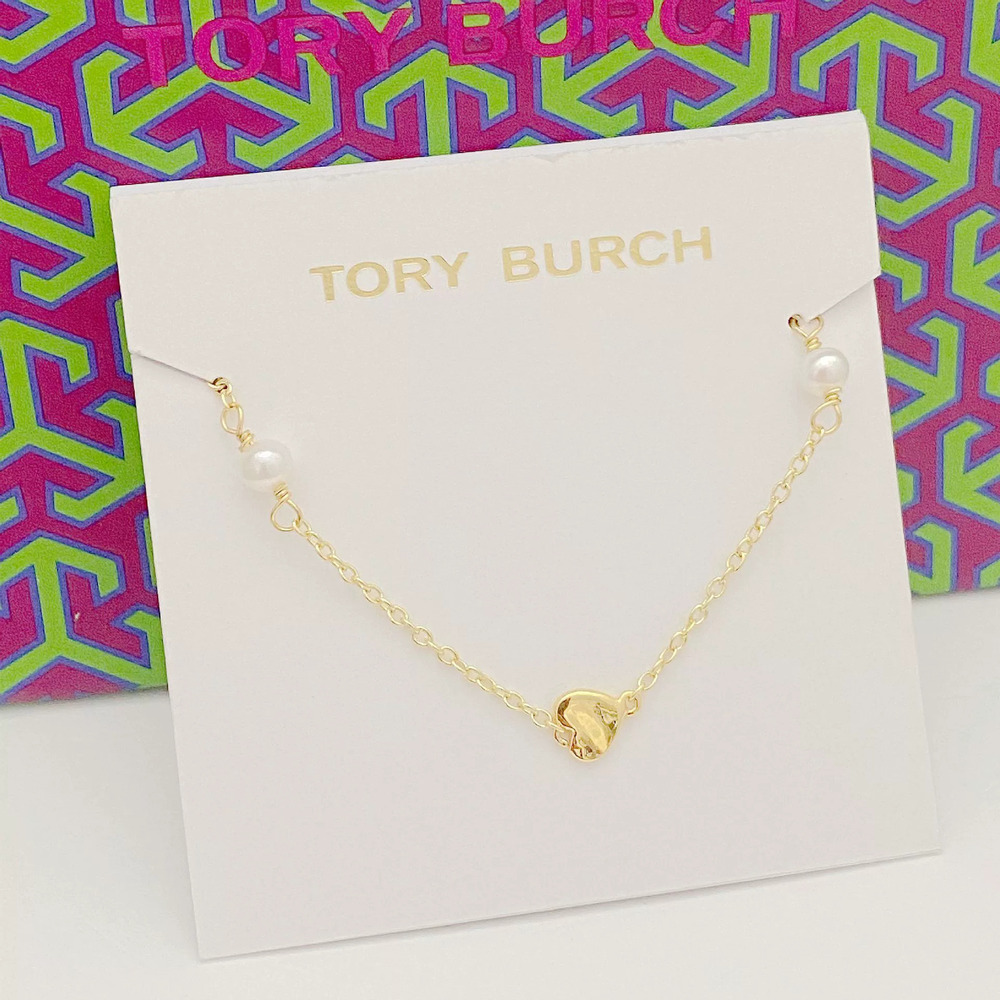Tory Burch Trendy Heart Metal Necklace